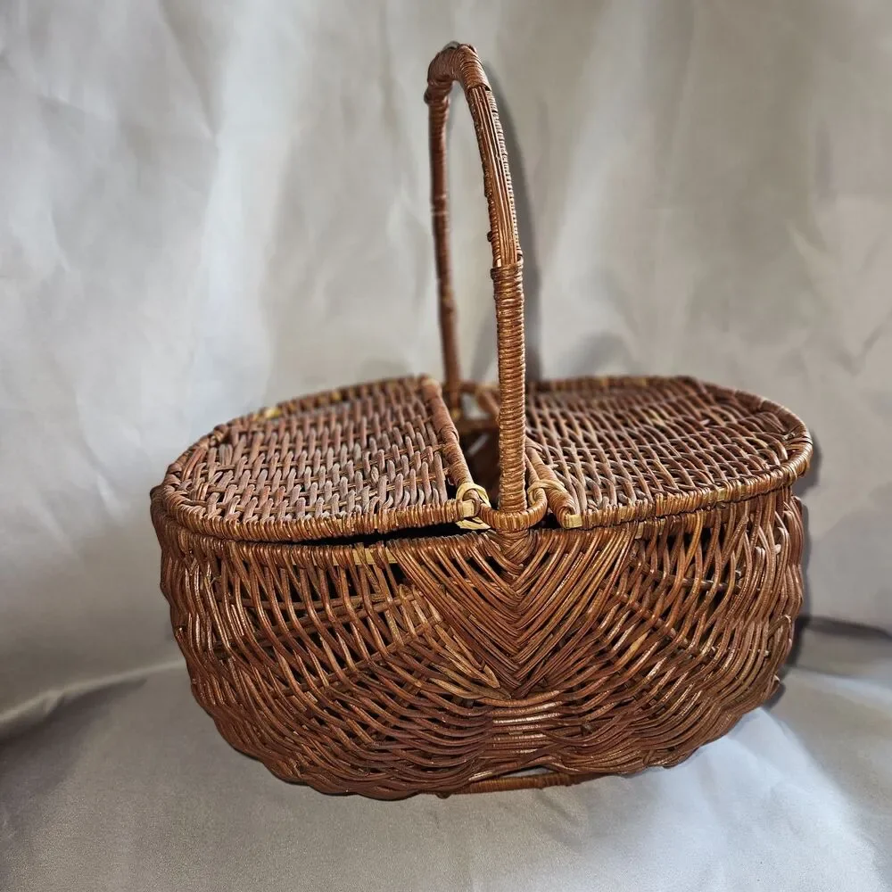 Vintage Wicker Double Sided Picnic Basket Lidded Handwoven Cottagecore Nest 3pc